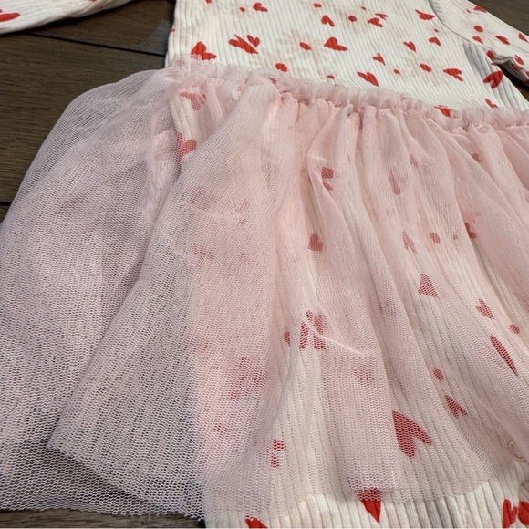 Cat & Jack Valentines Day Heart Print Tutu Romper Size 18M - Picture 5 of 9